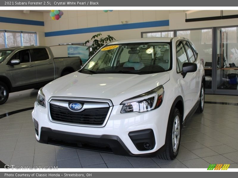 Crystal White Pearl / Black 2021 Subaru Forester 2.5i
