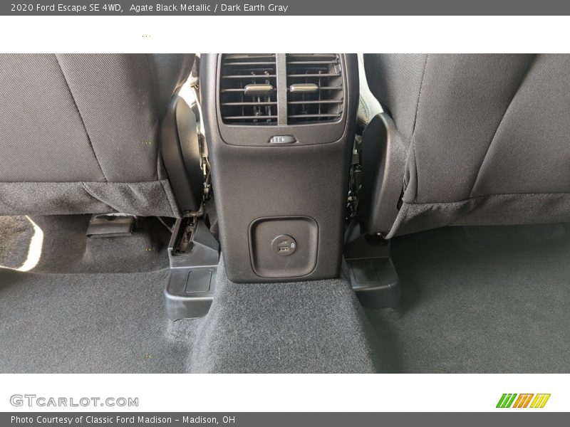 Agate Black Metallic / Dark Earth Gray 2020 Ford Escape SE 4WD