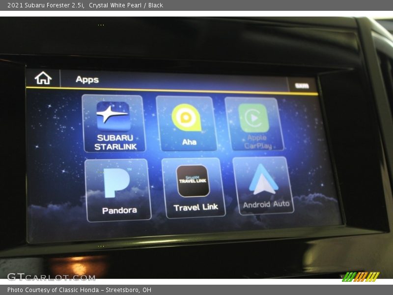 Crystal White Pearl / Black 2021 Subaru Forester 2.5i