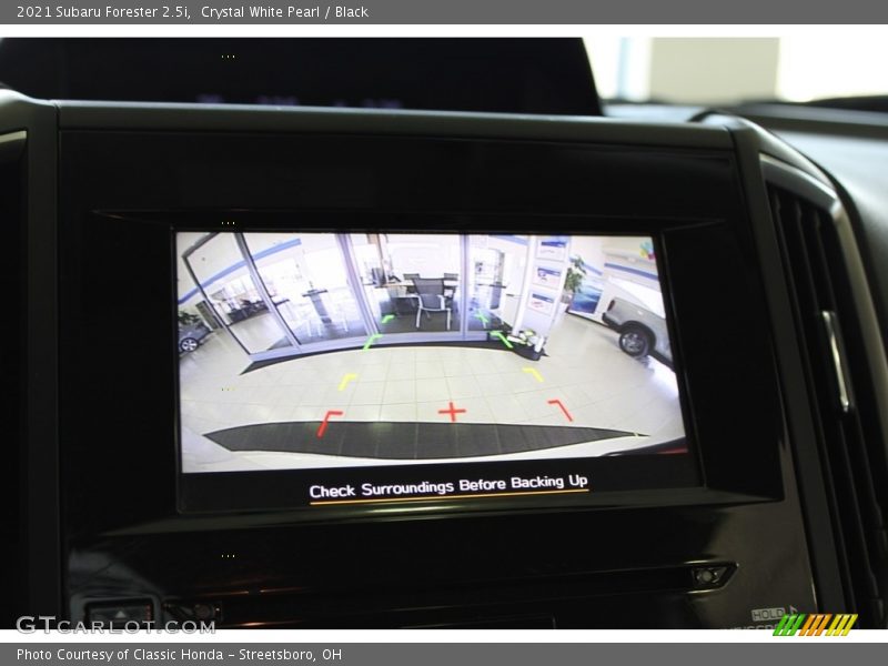 Crystal White Pearl / Black 2021 Subaru Forester 2.5i