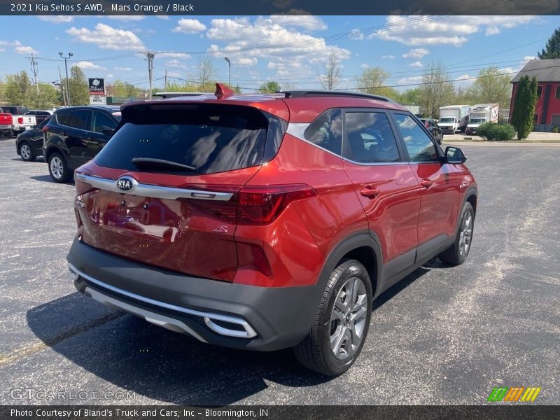 Mars Orange / Black 2021 Kia Seltos S AWD