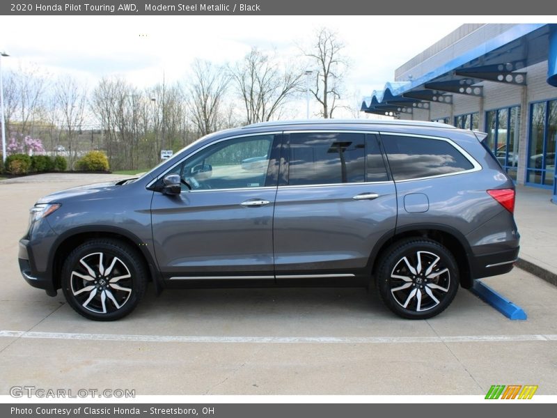 Modern Steel Metallic / Black 2020 Honda Pilot Touring AWD