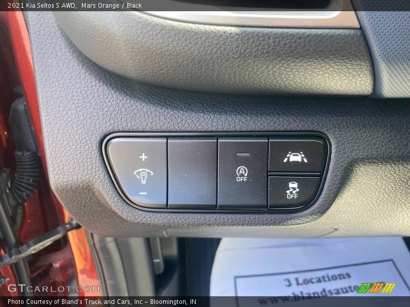 Mars Orange / Black 2021 Kia Seltos S AWD