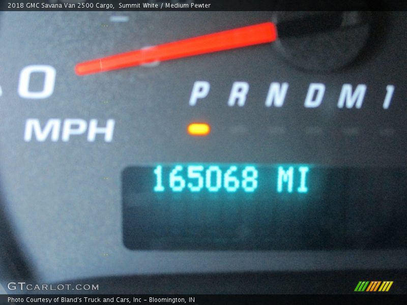 Summit White / Medium Pewter 2018 GMC Savana Van 2500 Cargo