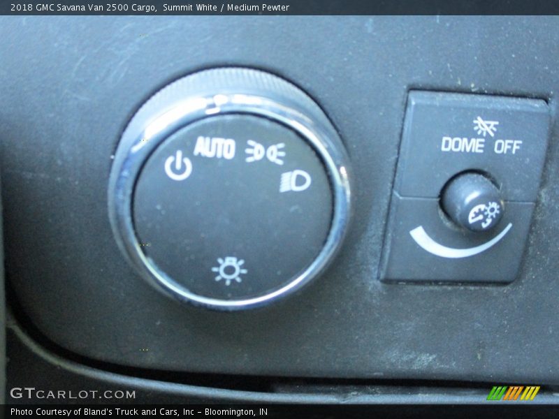 Summit White / Medium Pewter 2018 GMC Savana Van 2500 Cargo