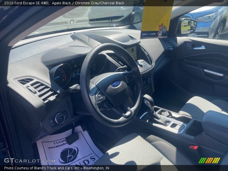 Agate Black / Chromite Gray/Charcoal Black 2019 Ford Escape SE 4WD