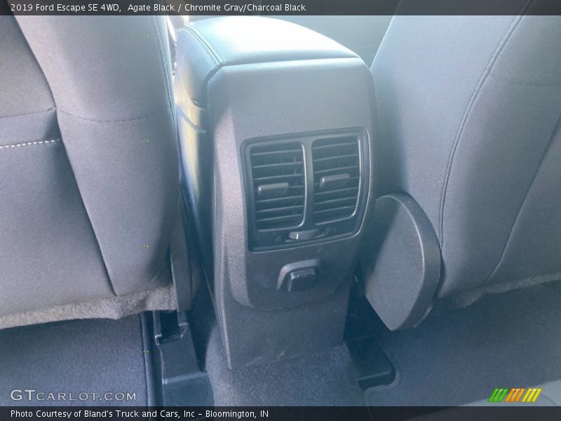 Agate Black / Chromite Gray/Charcoal Black 2019 Ford Escape SE 4WD