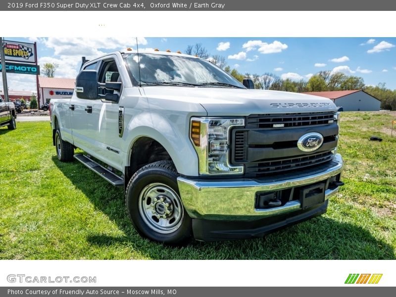 Oxford White / Earth Gray 2019 Ford F350 Super Duty XLT Crew Cab 4x4
