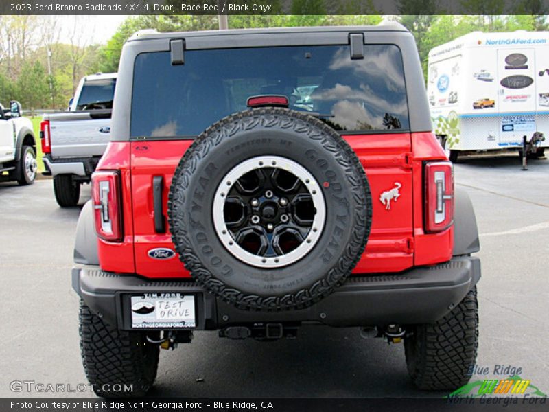 Race Red / Black Onyx 2023 Ford Bronco Badlands 4X4 4-Door