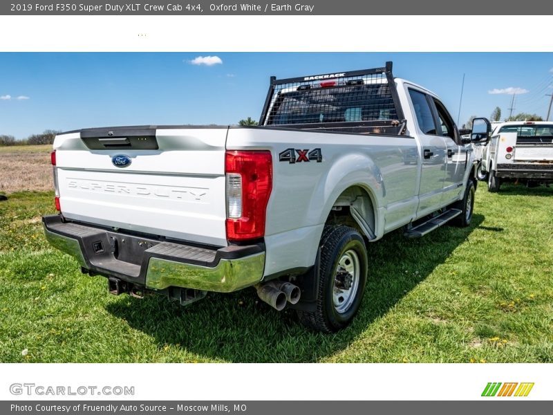 Oxford White / Earth Gray 2019 Ford F350 Super Duty XLT Crew Cab 4x4