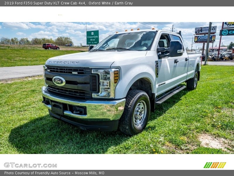 Oxford White / Earth Gray 2019 Ford F350 Super Duty XLT Crew Cab 4x4