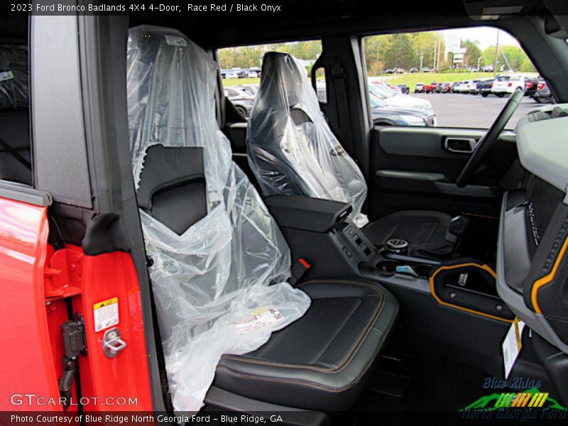 Race Red / Black Onyx 2023 Ford Bronco Badlands 4X4 4-Door