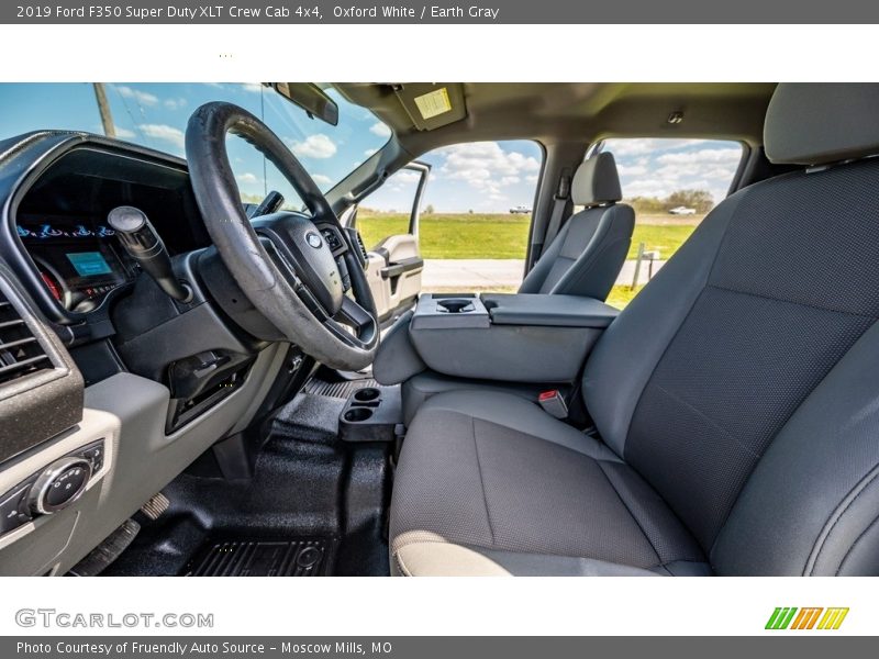 Oxford White / Earth Gray 2019 Ford F350 Super Duty XLT Crew Cab 4x4