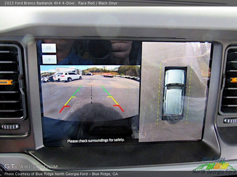 Race Red / Black Onyx 2023 Ford Bronco Badlands 4X4 4-Door