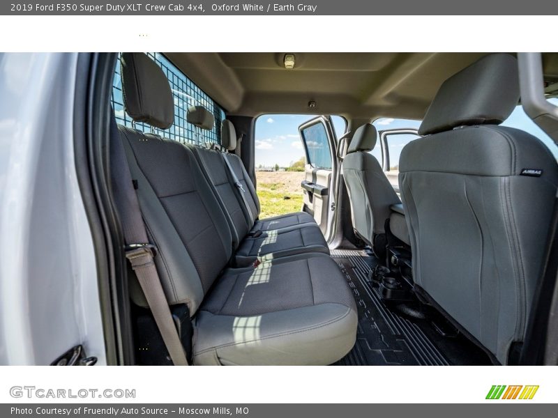 Oxford White / Earth Gray 2019 Ford F350 Super Duty XLT Crew Cab 4x4