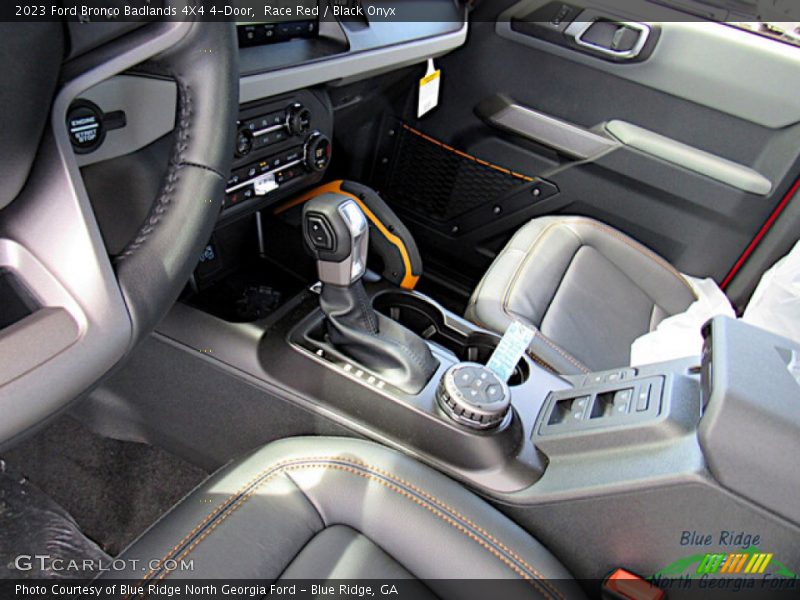 Race Red / Black Onyx 2023 Ford Bronco Badlands 4X4 4-Door