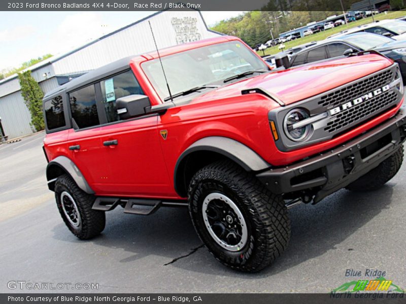 Race Red / Black Onyx 2023 Ford Bronco Badlands 4X4 4-Door