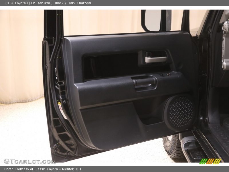Black / Dark Charcoal 2014 Toyota FJ Cruiser 4WD