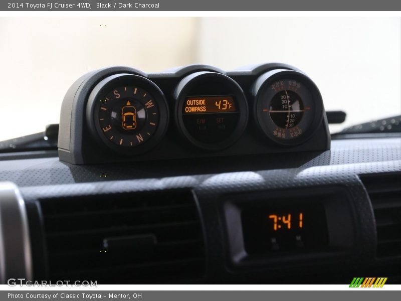Black / Dark Charcoal 2014 Toyota FJ Cruiser 4WD