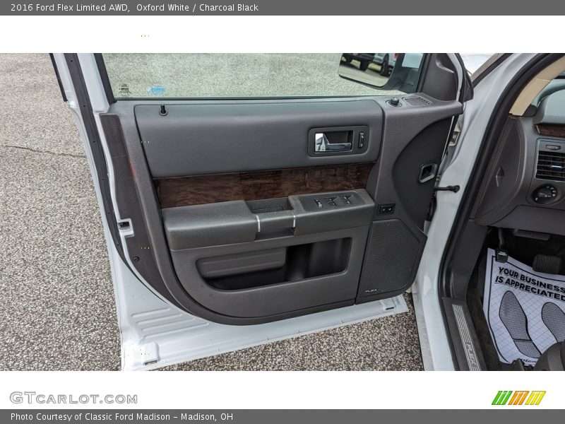 Oxford White / Charcoal Black 2016 Ford Flex Limited AWD