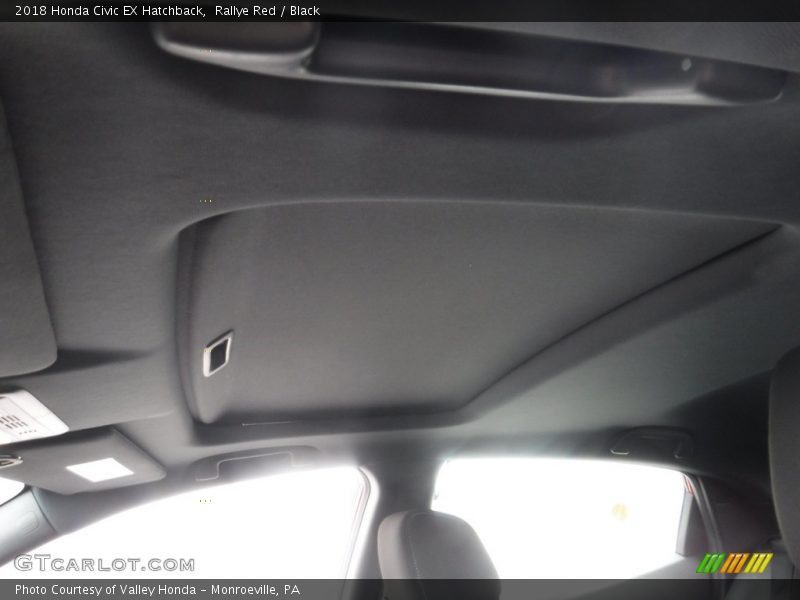 Rallye Red / Black 2018 Honda Civic EX Hatchback