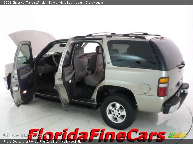 Light Pewter Metallic / Medium Gray/Neutral 2002 Chevrolet Tahoe LS