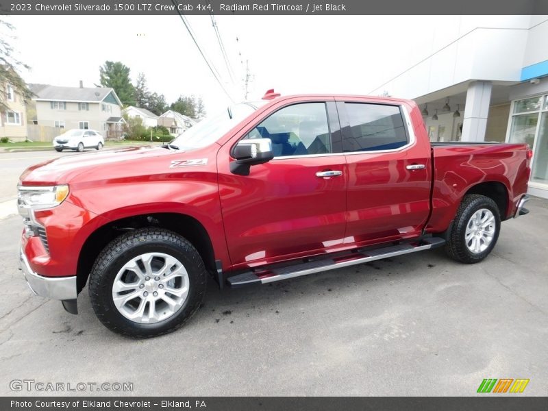 Front 3/4 View of 2023 Silverado 1500 LTZ Crew Cab 4x4