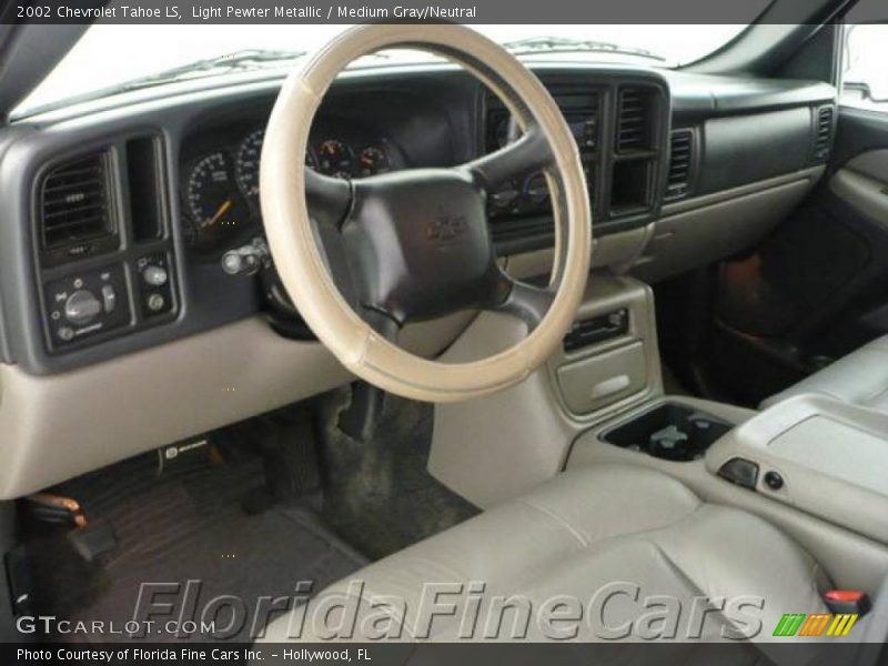 Light Pewter Metallic / Medium Gray/Neutral 2002 Chevrolet Tahoe LS