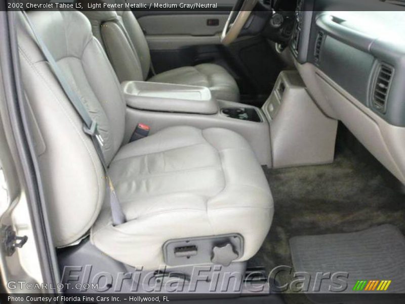 Light Pewter Metallic / Medium Gray/Neutral 2002 Chevrolet Tahoe LS