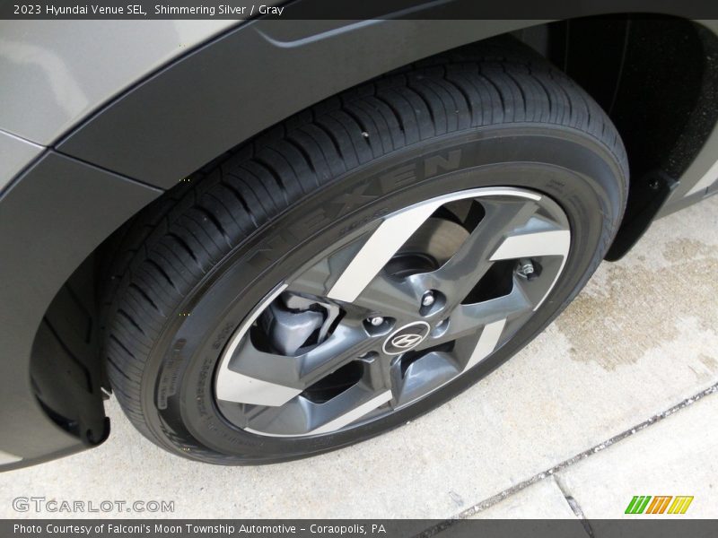 Shimmering Silver / Gray 2023 Hyundai Venue SEL