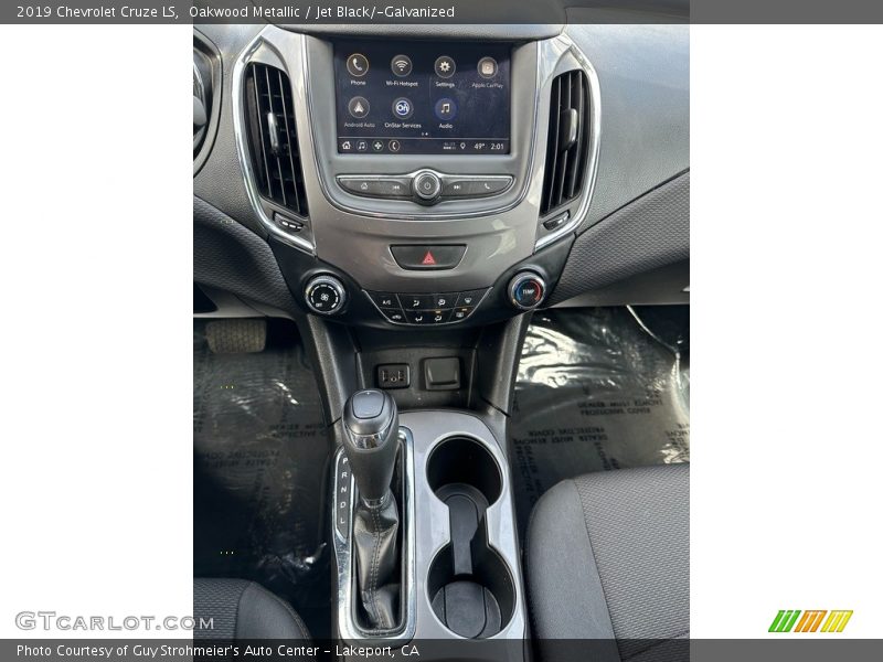 Controls of 2019 Cruze LS