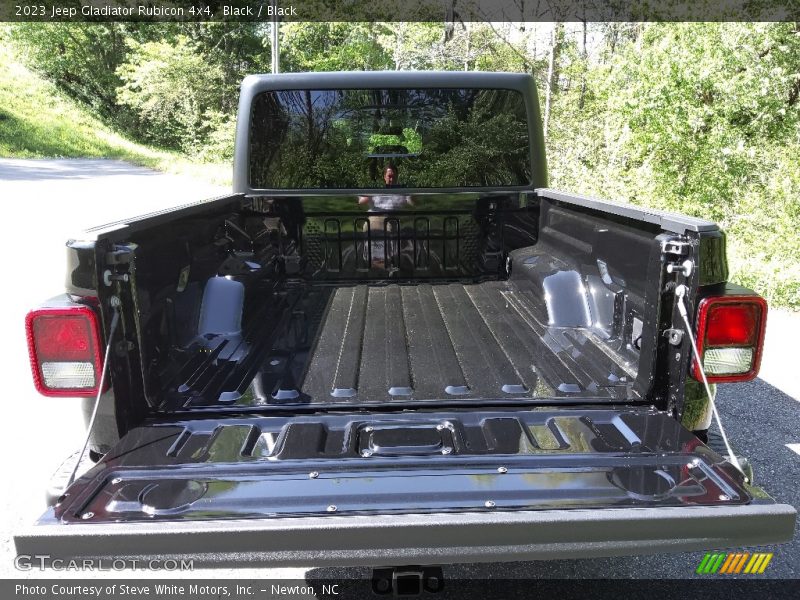 Black / Black 2023 Jeep Gladiator Rubicon 4x4