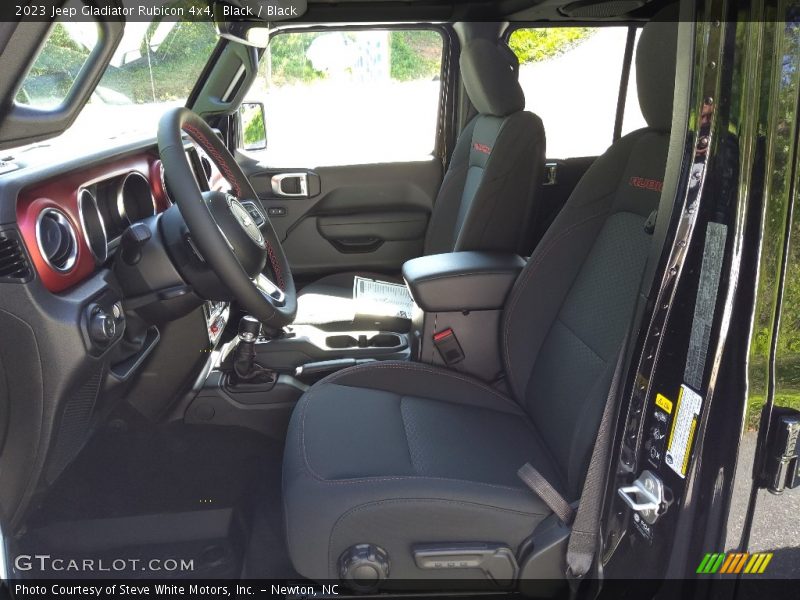 Black / Black 2023 Jeep Gladiator Rubicon 4x4