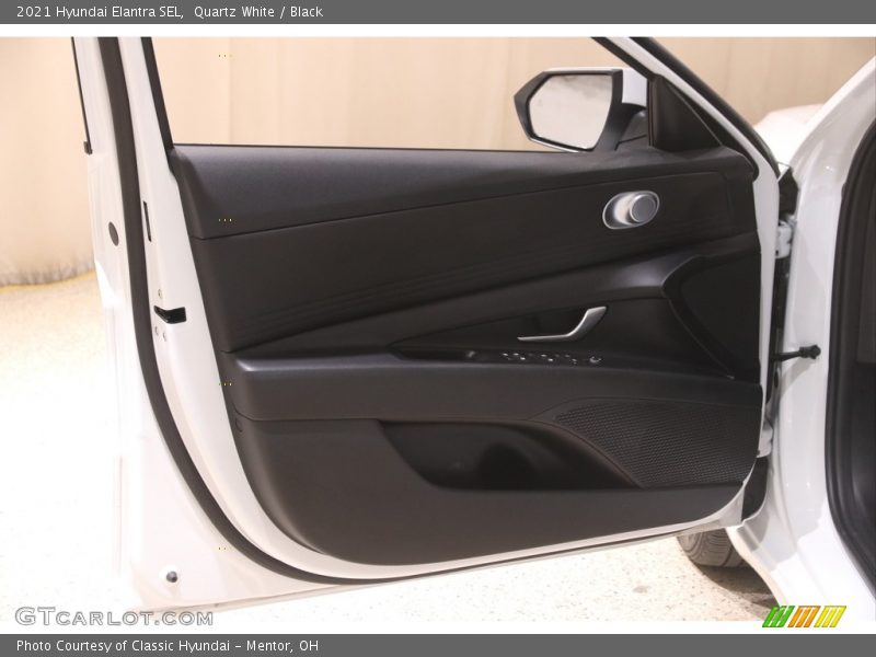 Quartz White / Black 2021 Hyundai Elantra SEL