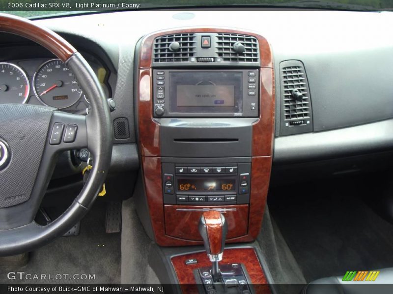Light Platinum / Ebony 2006 Cadillac SRX V8