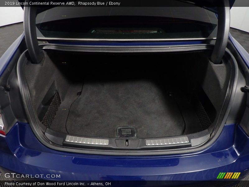  2019 Continental Reserve AWD Trunk