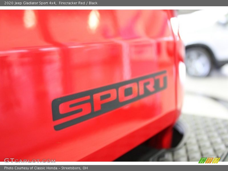Firecracker Red / Black 2020 Jeep Gladiator Sport 4x4