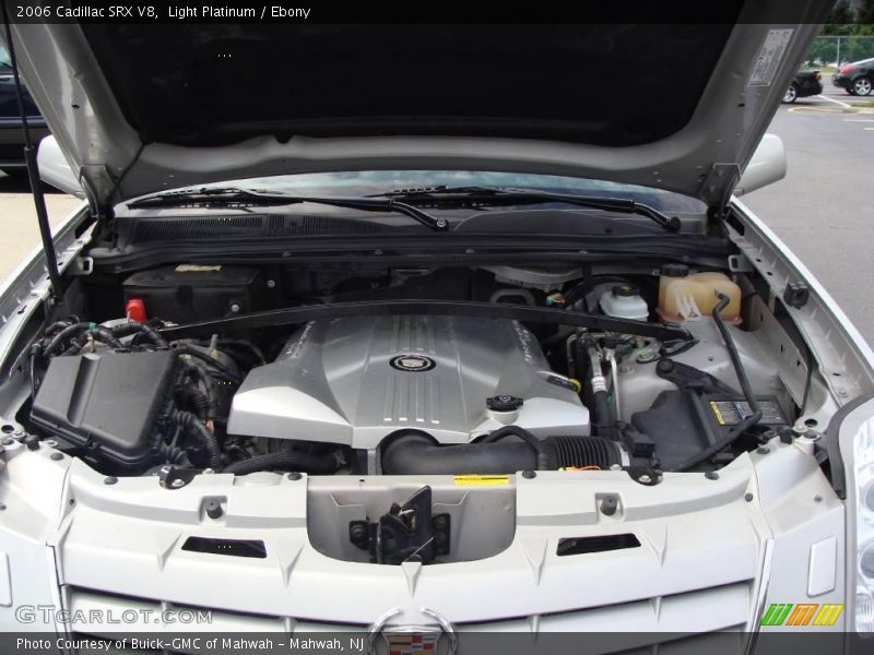 Light Platinum / Ebony 2006 Cadillac SRX V8