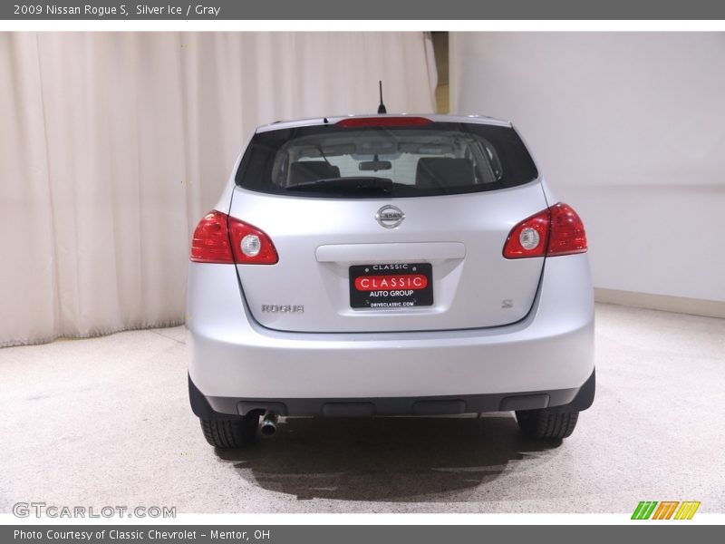 Silver Ice / Gray 2009 Nissan Rogue S