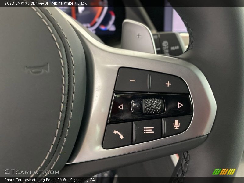 Alpine White / Black 2023 BMW X5 sDrive40i