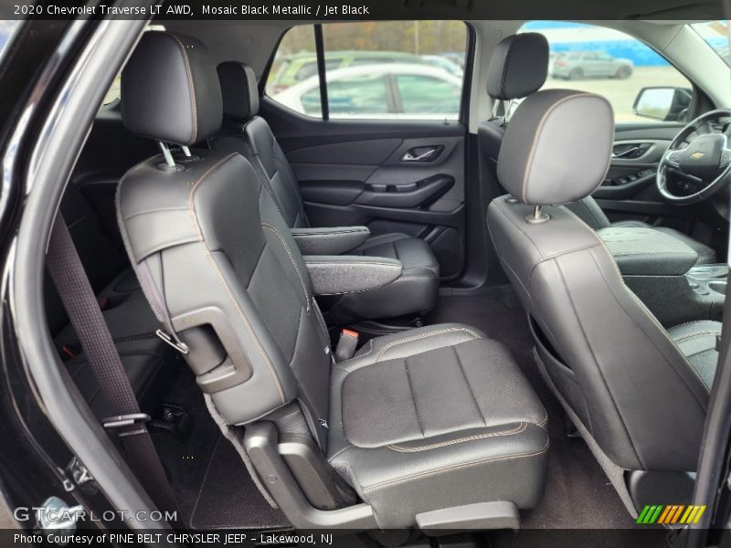 Mosaic Black Metallic / Jet Black 2020 Chevrolet Traverse LT AWD