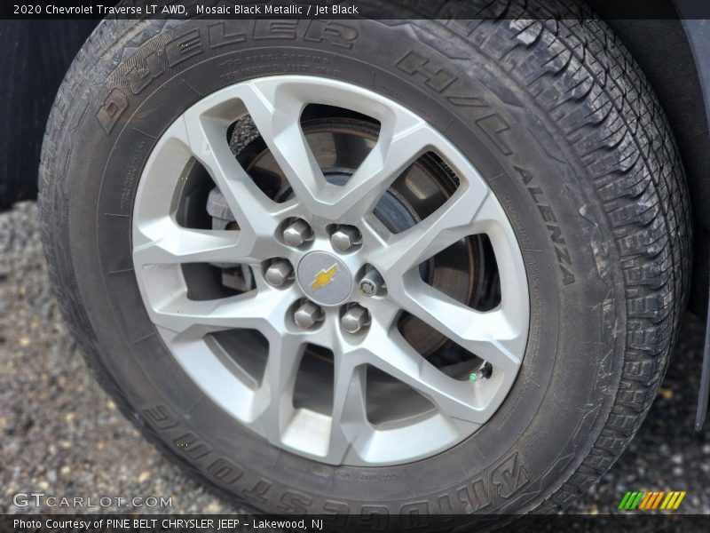 Mosaic Black Metallic / Jet Black 2020 Chevrolet Traverse LT AWD