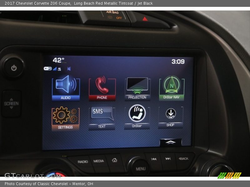 Controls of 2017 Corvette Z06 Coupe