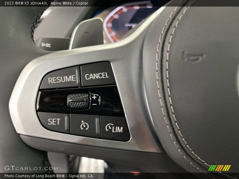 Alpine White / Cognac 2023 BMW X5 sDrive40i