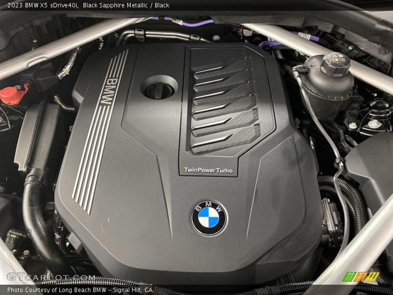 Black Sapphire Metallic / Black 2023 BMW X5 sDrive40i