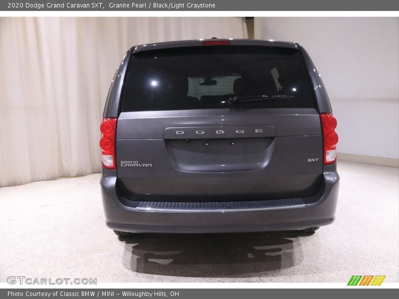 Granite Pearl / Black/Light Graystone 2020 Dodge Grand Caravan SXT