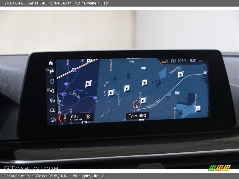 Alpine White / Black 2018 BMW 5 Series 540i xDrive Sedan