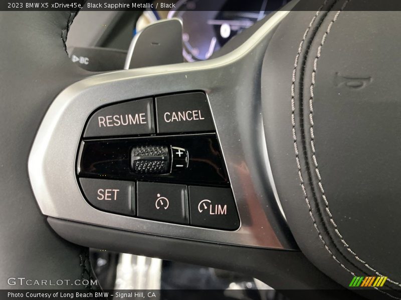  2023 X5 xDrive45e Steering Wheel