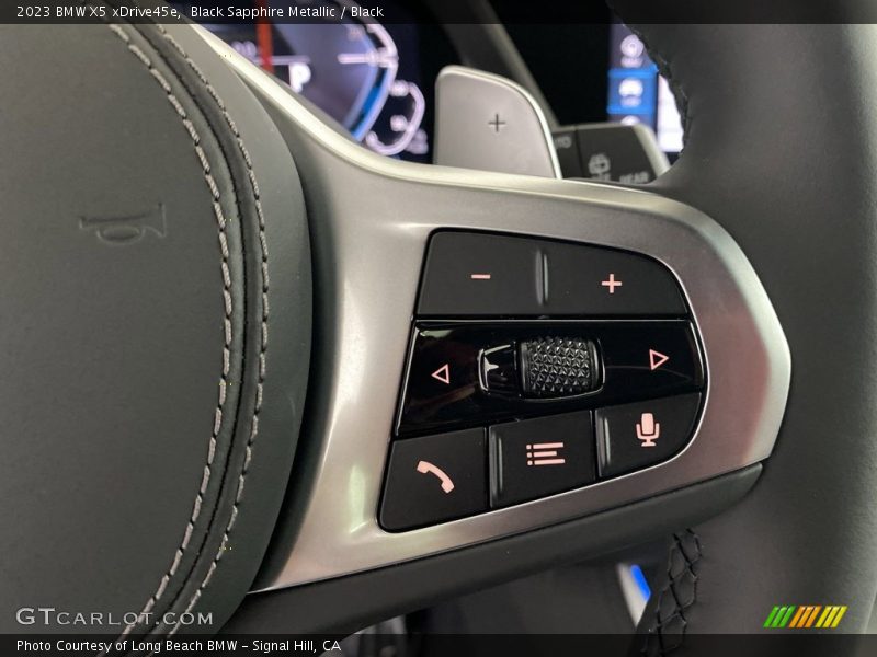  2023 X5 xDrive45e Steering Wheel