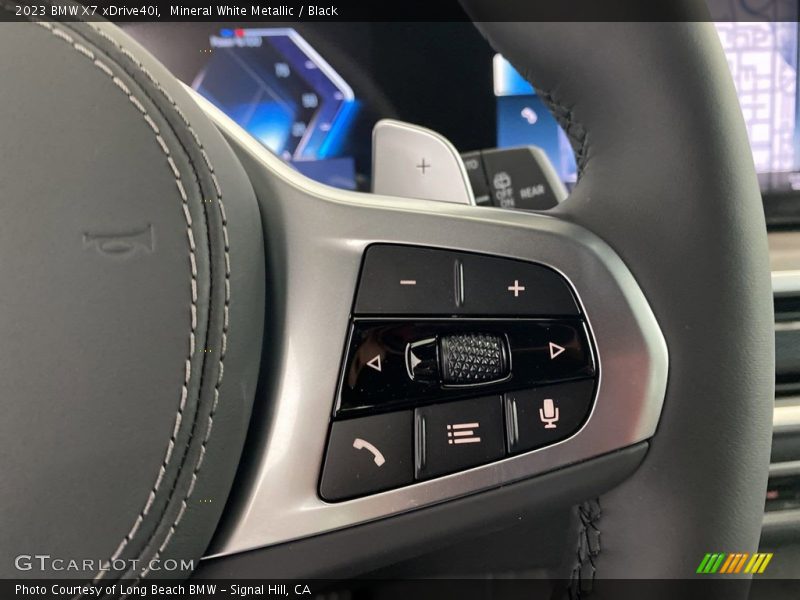 Mineral White Metallic / Black 2023 BMW X7 xDrive40i
